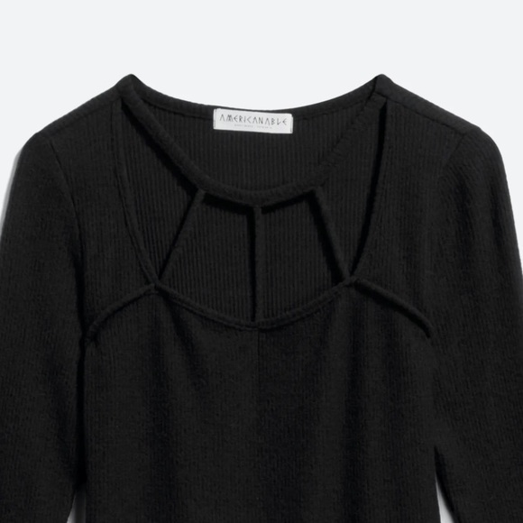 AMERICAN ABLE Junipero Cut Out Knit Top - Large - Picture 2 of 6